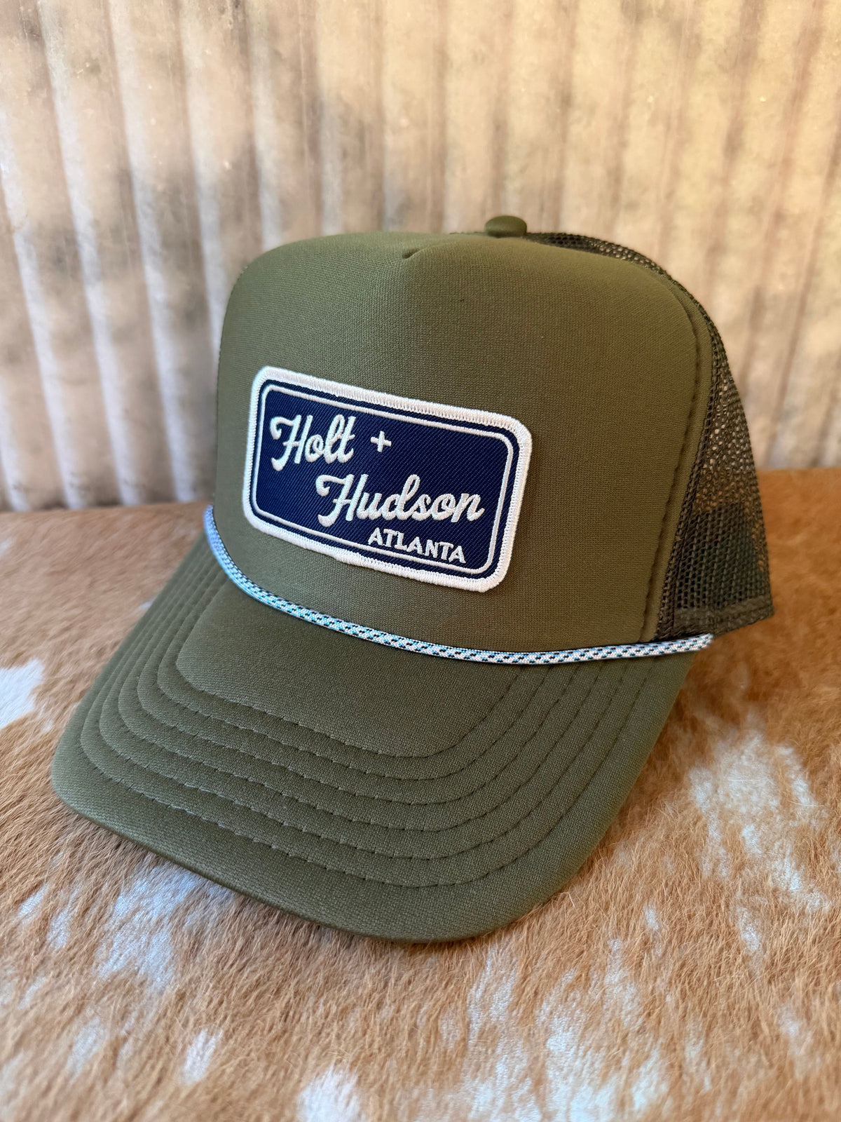 Golden Eye Truckers x H+H