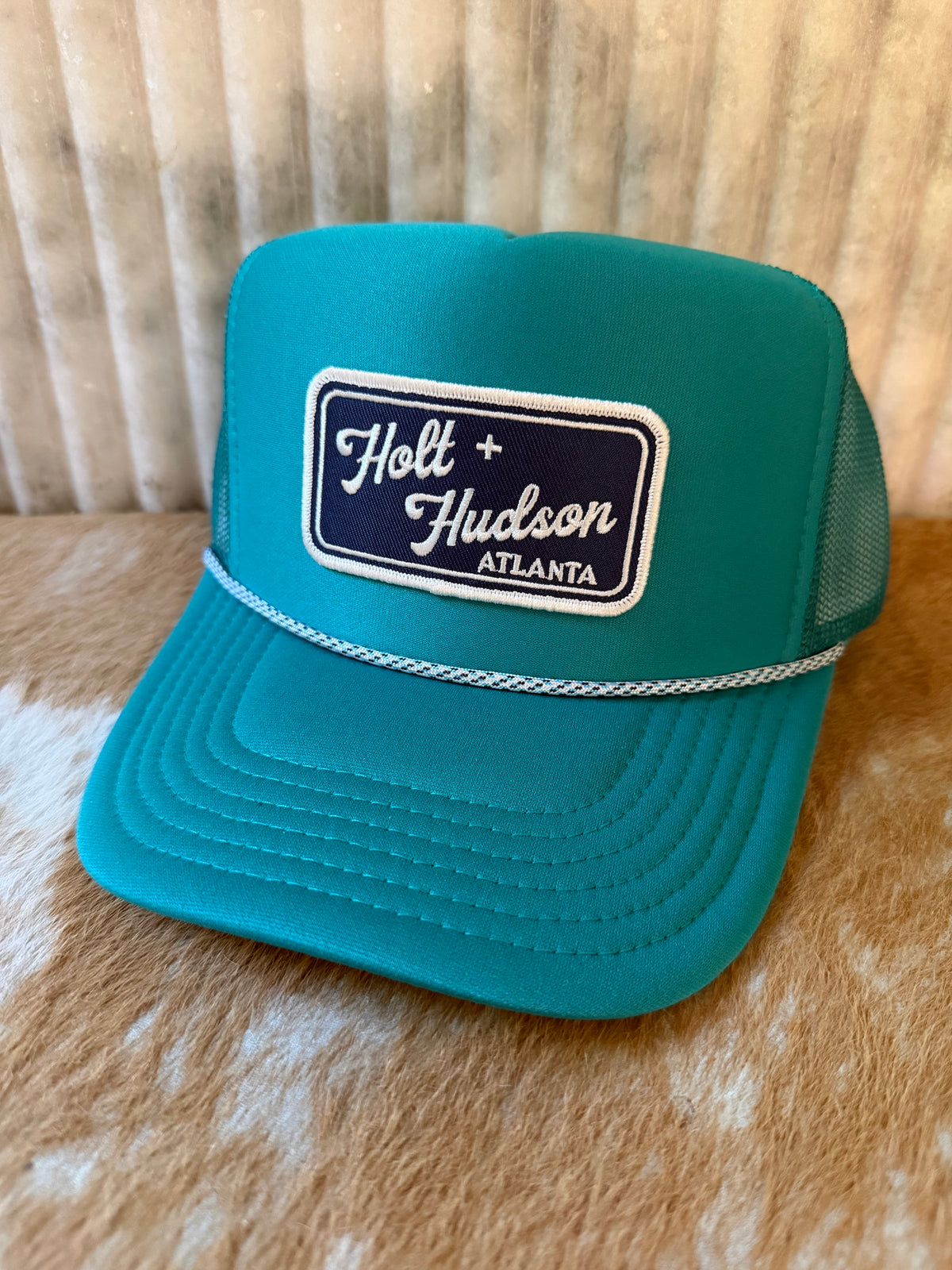 Golden Eye Truckers x H+H